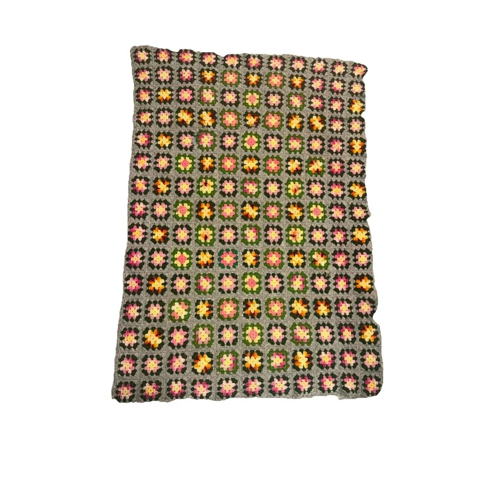 Vtg 70's Handmade Granny Square Afghan Crochet Lap Throw Baby Blanket 48X34